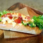 S.cafe - 黒豚ソーセージのホットドッグ