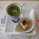 Youshoku Koubou Papa No Daidokoro - Bランチのスープ（新玉ねぎとベーコンのブイヨンスープ・牛肉とチーズとジャガイモの重ね焼き）