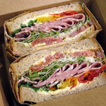 ハナフル - スプラウトパストラミエッグサンド（\1,019）