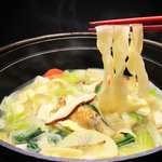 大豊 - 塩ほうとう　一般的には味噌味ですが、当店では、塩味のほうとうをつくり出しました。自慢の一品です。