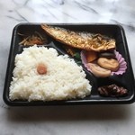 ポプラ - サバ塩焼き弁当 ご飯大盛り 420円( '15.09)