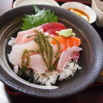 奥武島海産物食堂 - 海鮮丼