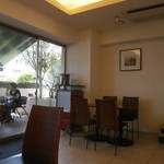 ヴェルデ・レガーロ - 店内、広々～好い雰囲気