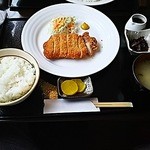 御食事&喫茶 喰亭 - とんかつ定食930円