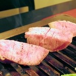 トラジ - 焼肉風景。