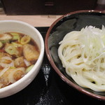 肉つけうどん うつけ - 豚肉熱汁つけうどん