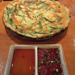 焼鳥いなかもん - ニラチヂミ 380円