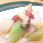 四川料理 桃源郷 - 桃源郷四川満喫コース　８６４０円　帆立貝と花切り烏賊の塩玉子炒めのアップ　　【　２０１５年９月　】　