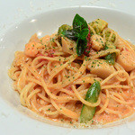 ルイジアナママ - ホタテ貝柱とエビのトマトクリーム