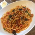 エパレット - まさかのベンガル料理屋さんですっぱげってぃ。
      トマトとチキンのすっぱげってぃ