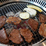 和牛焼肉 牛のよだれ - 炭火焼肉 新日本（湊川）