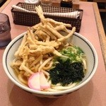 まるうま - 当店名物  ごぼう天うどん 470円(税込)