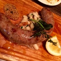 grigio la tavola - 自家製地豚サルシッチャの炭火焼き★
                  
                  インパクト抜群！
                  レモンで爽やか！
                  