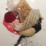 レストランエール - イカ墨・タピオカ・黒ニンニクパウダー・カリフラワー・アオリイカ・帆立