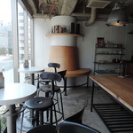 GOOD MEALS SHOP - 2階スタンディングの店内