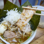 2015/9/20  チャーシューリフトアップ♪♪  ニンニクチップたっぷり〜〜