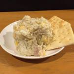 焼鳥どん 西荻窪店 - ポテサラ（350円）