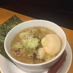 焼鳥どん 西荻窪店 - 鶏煮込み 煮玉子入（450円）