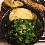 うどん 丸香 - 冷やわかめ（大） + 丸天 + かしわ天 + ちくわ天