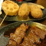 徳永肉酒場 - 牛串、蓮根、メンチカツ