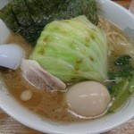 キャベ玉ラーメン　800円