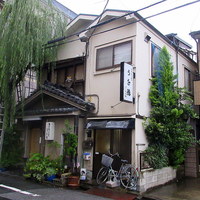 うを徳 - 下町の街の寿司屋といった佇まい「うを徳」