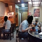 津ねや - 店内の一階の様子