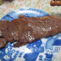 柿安 料亭本店 - スーパーの肉とは違うわな。