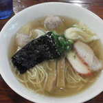 支那そば 八雲 - 特製ワンタン麺　白だし