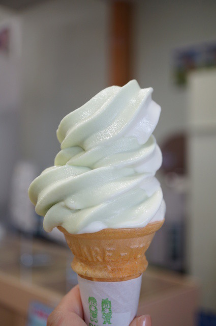 湖東のやさい畑 井川さくら ソフトクリーム &ndash; 地元野菜と季節の味を楽しむカフェ