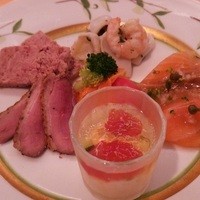ブラッスリー ドンピエール - 前菜盛り合わせ（1620円）