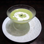 グリルフレンチ - えんどうまめの冷たいスープ