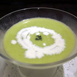 グリルフレンチ - えんどうまめの冷たいスープ