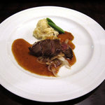 グリルフレンチ - 牛肉の照り焼きステーキ