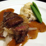 グリルフレンチ - 牛肉の照り焼きステーキ