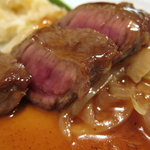 グリルフレンチ - 牛肉の照り焼きステーキ