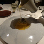 Vel  ROsier - 1509_VelROsier_メイン_鱧米フリット冬瓜中華スープ こちらも目の前で完成です