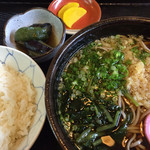 クックハウス - 料理写真:わさび蕎麦（+定食セット 200円）
お蕎麦は、ビックリの大盛り(笑)
男性でも十分満足できる量です♪