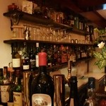 TSUGI - 店内の雰囲気