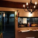 TSUGI - 店内の雰囲気