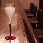 TSUGI - 萩原珈琲のカフェオレベースを使ったアレキサンダー風カクテル