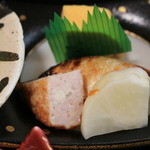 佳肴 - 焼き魚 出汁巻き玉子 漬物