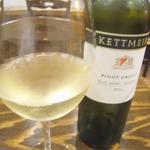 トラットリア ダ コヴィーノ - ケットマイアー・ピノ・グリージョ　グラス　￥800