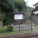 海菜寺 - 線路を渡ってお店に入ります!(^^)!