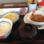 松屋 - トマトバジルハンバーグ定食