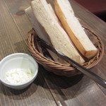 熟成和牛ステーキグリルド エイジング・ビーフ - バゲット（４９０円）