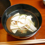 松川 - 【秋】お椀、信州産松茸と富山の紅ズワイガニの真蒸（しんじょ）（2015.09.26）