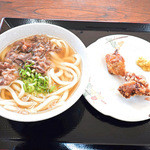 まるいち - 肉うどんと鶏の唐揚げ