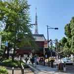 お休み処 芝縁 - 快晴の三解脱門と東京タワー