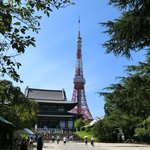 お休み処 芝縁 - 快晴の増上寺と東京タワー